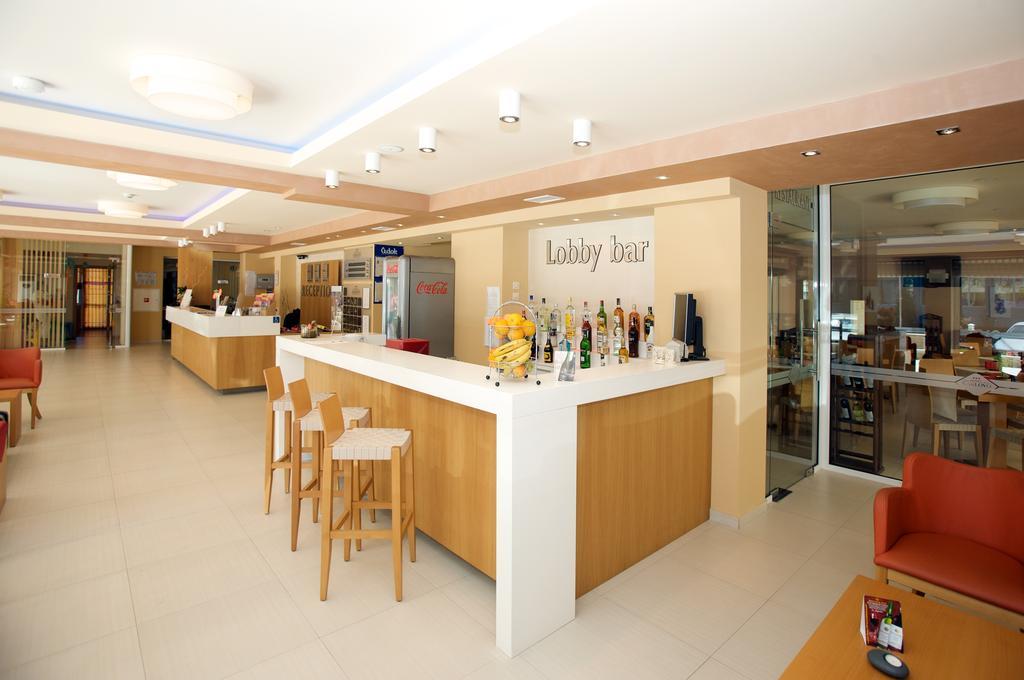Karlovo Hotel Солнечный берег Экстерьер фото